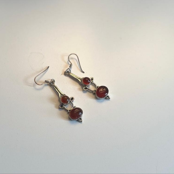 Sterling Silver Himalayan Dangling Garnet Earrings - Picture 3 of 6